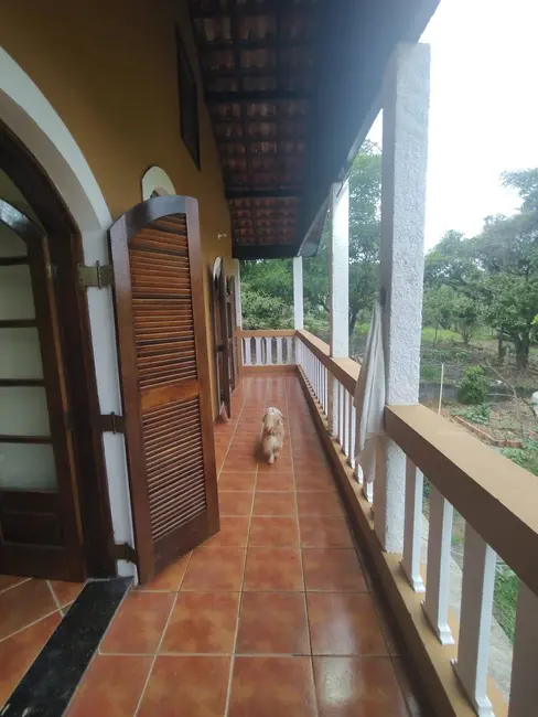 Foto 8 de Chácara com 3 quartos à venda, 1440m2 em Bom Jardim I, Guaratingueta - SP