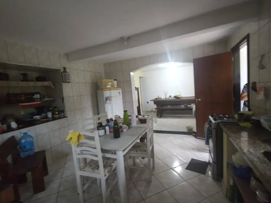 Foto 3 de Chácara com 3 quartos à venda, 1440m2 em Bom Jardim I, Guaratingueta - SP