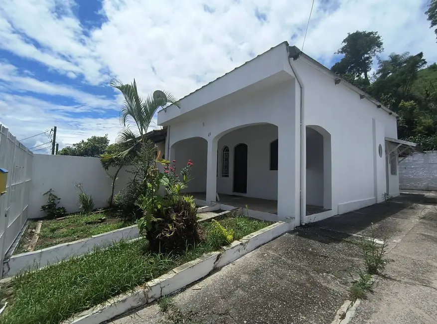 Casa com 2 quartos à venda, 250m2 em Aparecida - SP - imagem 2 Foto 2 de Casa com 2 quartos à venda, 250m2 em Aparecida - SP