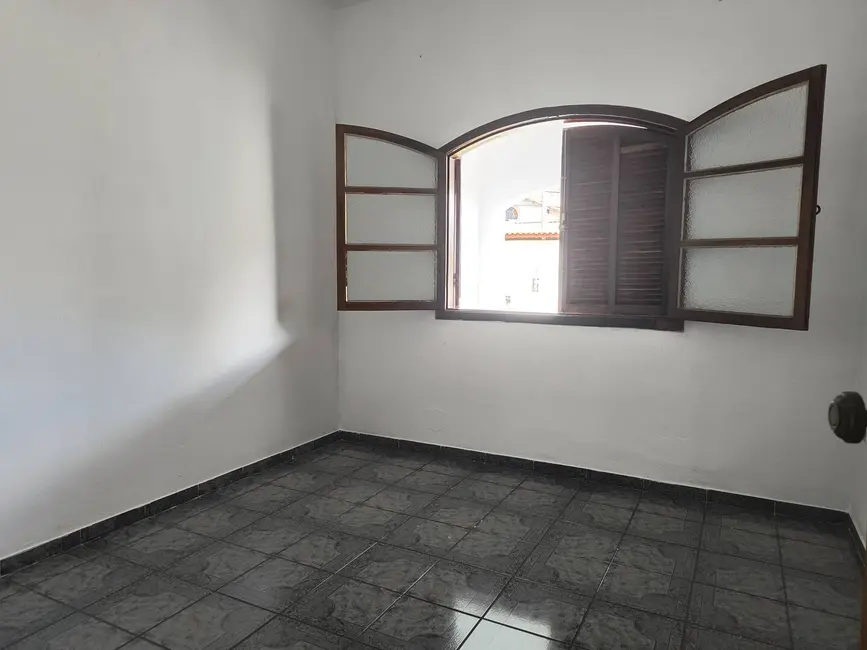 Casa com 2 quartos à venda, 250m2 em Aparecida - SP - imagem 8 Foto 8 de Casa com 2 quartos à venda, 250m2 em Aparecida - SP