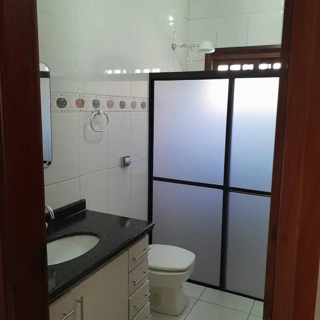 Foto 4 de Casa com 3 quartos à venda, 250m2 em Portal das Colinas, Guaratingueta - SP