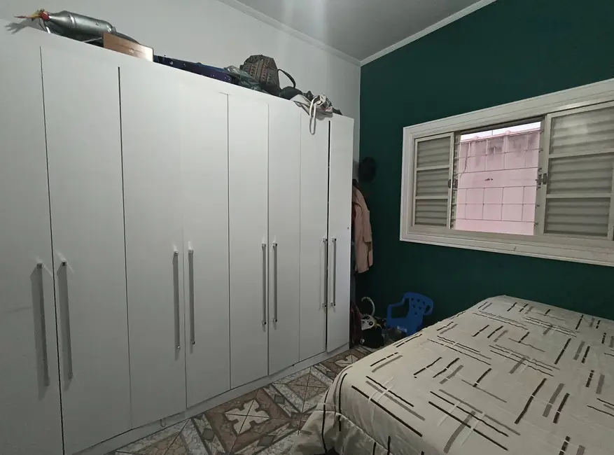 Casa com 3 quartos à venda, 175m2 em Aparecida - SP - imagem 8 Foto 8 de Casa com 3 quartos à venda, 175m2 em Aparecida - SP