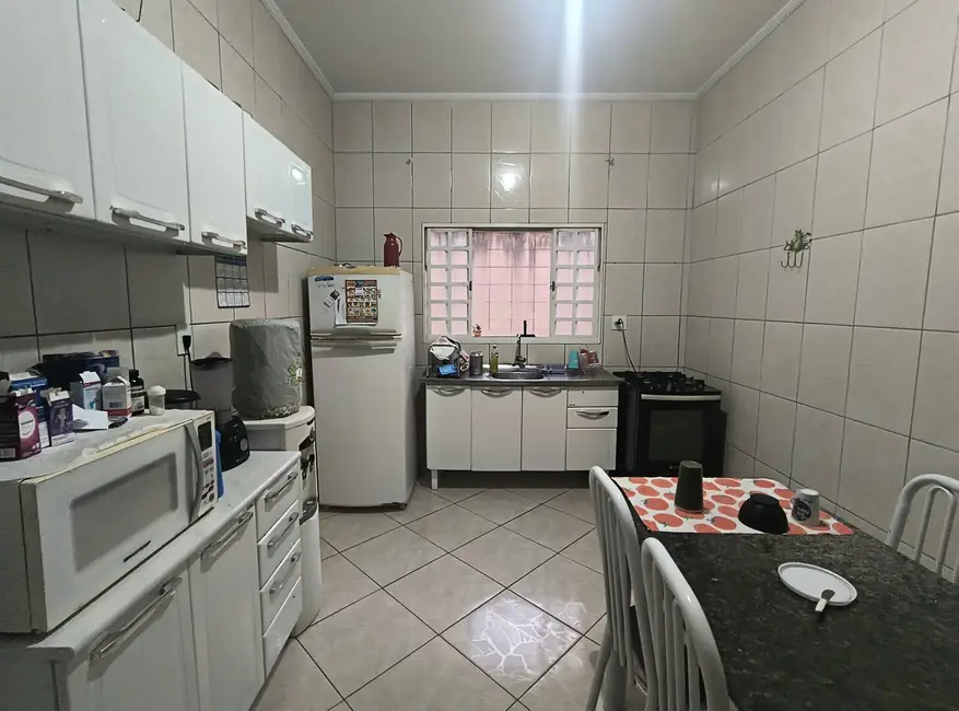 Casa com 3 quartos à venda, 175m2 em Aparecida - SP - imagem 9 Foto 9 de Casa com 3 quartos à venda, 175m2 em Aparecida - SP