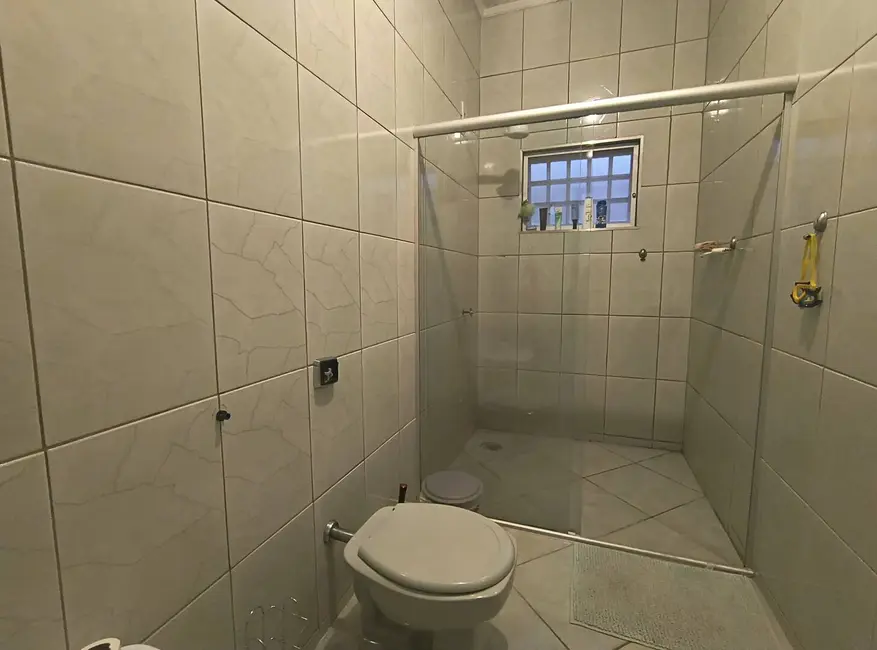 Casa com 3 quartos à venda, 175m2 em Aparecida - SP - imagem 7 Foto 7 de Casa com 3 quartos à venda, 175m2 em Aparecida - SP