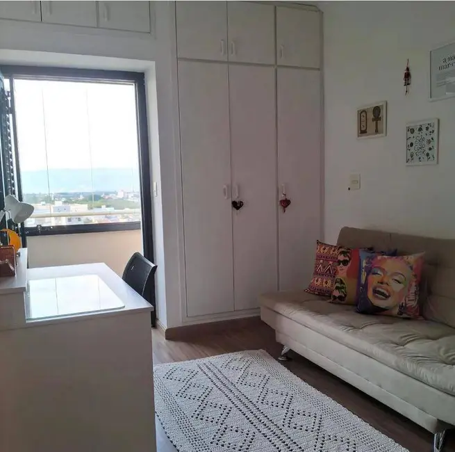 Foto 8 de Apartamento com 4 quartos à venda em Centro, Guaratingueta - SP