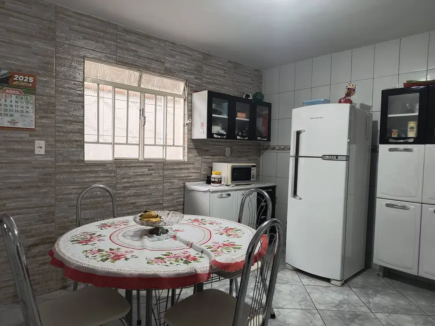 Sobrado com 3 quartos à venda em Aparecida - SP - imagem 7 Foto 7 de Sobrado com 3 quartos à venda em Aparecida - SP