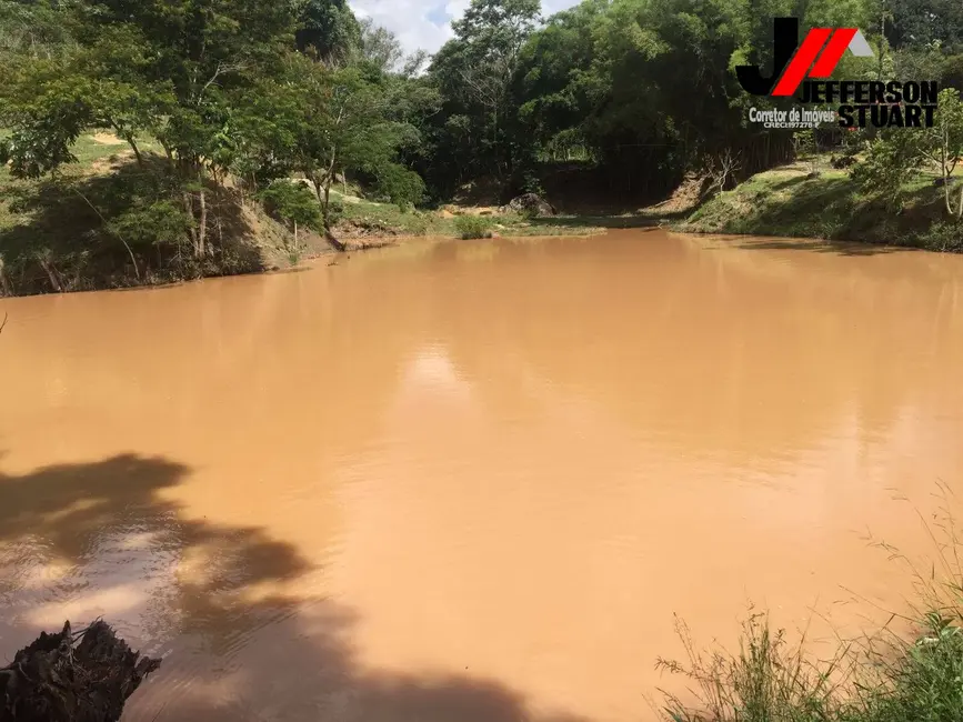 Chácara com 3 quartos à venda em Guaratingueta - SP - imagem 4 Foto 4 de Chácara com 3 quartos à venda em Guaratingueta - SP