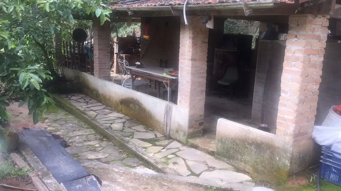 Foto 3 de Chácara com 3 quartos à venda em Guaratingueta - SP