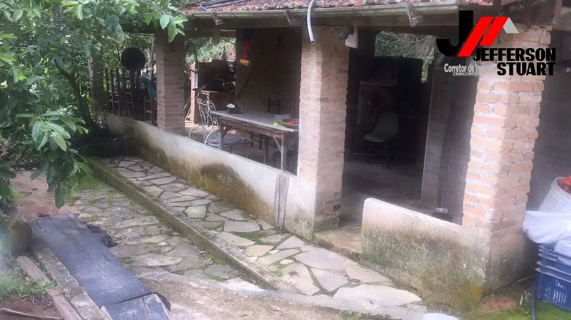 Chácara com 3 quartos à venda em Guaratingueta - SP - imagem 3 Foto 3 de Chácara com 3 quartos à venda em Guaratingueta - SP