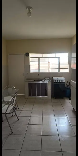 Apartamento com 2 quartos para alugar em Pedregulho, Guaratingueta - SP - imagem 4 Foto 4 de Apartamento com 2 quartos para alugar em Pedregulho, Guaratingueta - SP