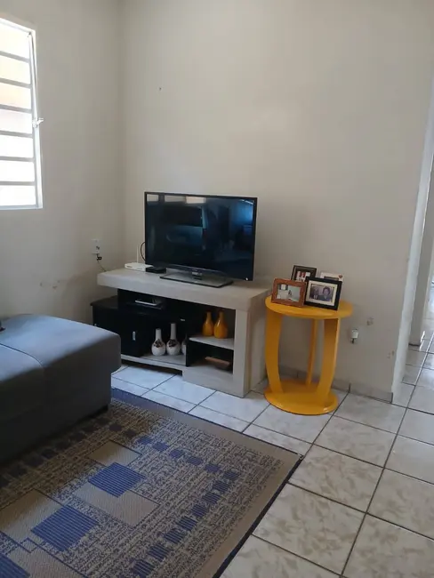 Foto 1 de Casa com 3 quartos à venda, 250m2 em Jardim do Vale, Guaratingueta - SP
