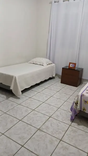 Foto 6 de Casa com 3 quartos à venda, 250m2 em Jardim do Vale, Guaratingueta - SP
