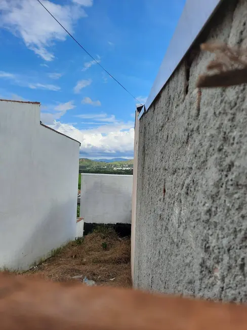 Foto 1 de Terreno / Lote à venda, 125m2 em Jardim Santa Luzia, Guaratingueta - SP