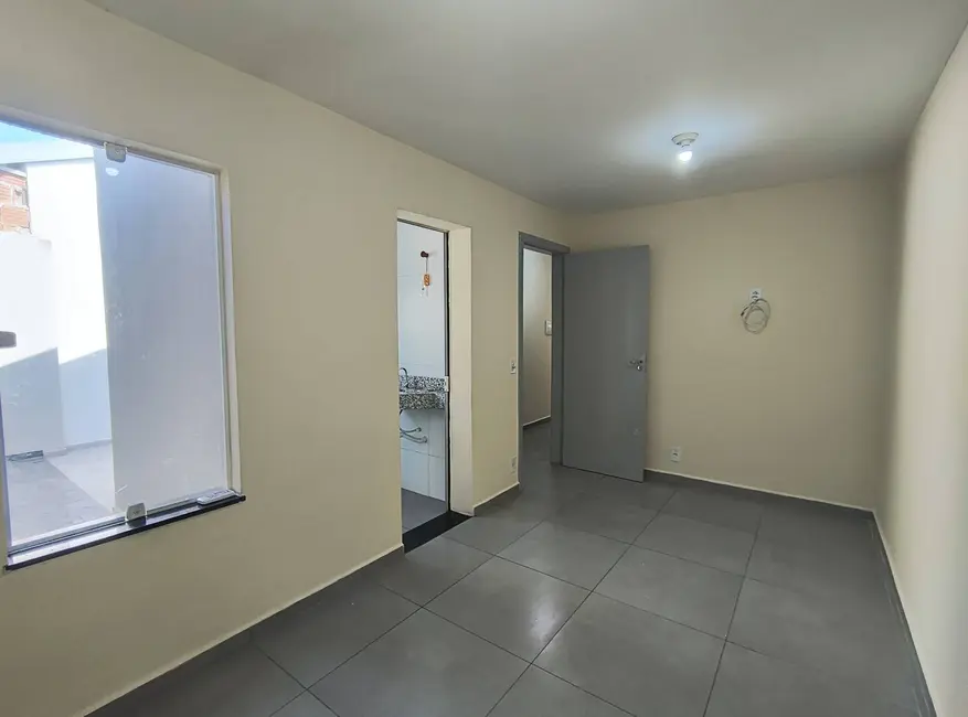 Foto 6 de Casa com 2 quartos à venda, 120m2 em Jardim Aeroporto, Guaratingueta - SP