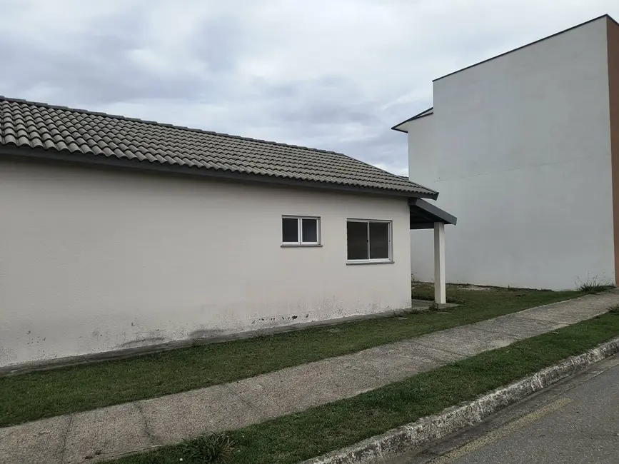 Casa com 2 quartos à venda, 124m2 em Guaratingueta - SP - imagem 5 Foto 5 de Casa com 2 quartos à venda, 124m2 em Guaratingueta - SP