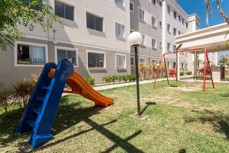 Foto 4 de Apartamento com 2 quartos à venda e para alugar, 46m2 em Ubatuba - SP