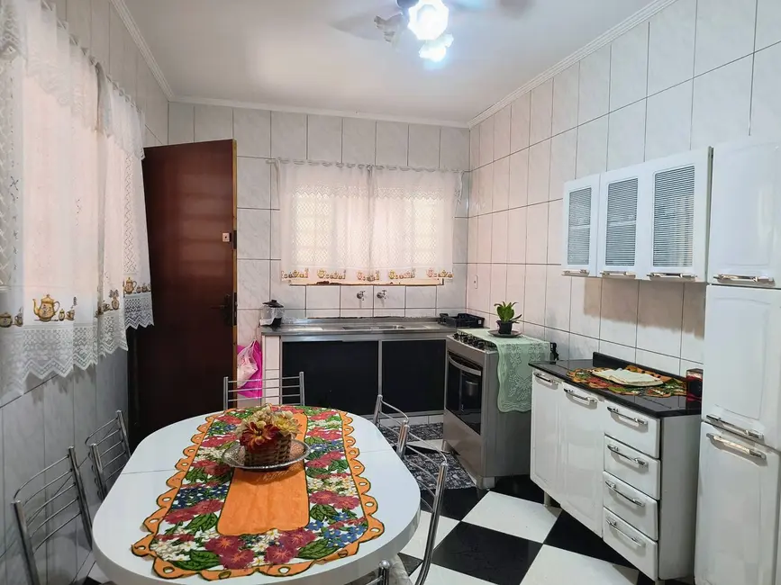 Foto 4 de Casa com 3 quartos à venda, 187m2 em Aparecida - SP