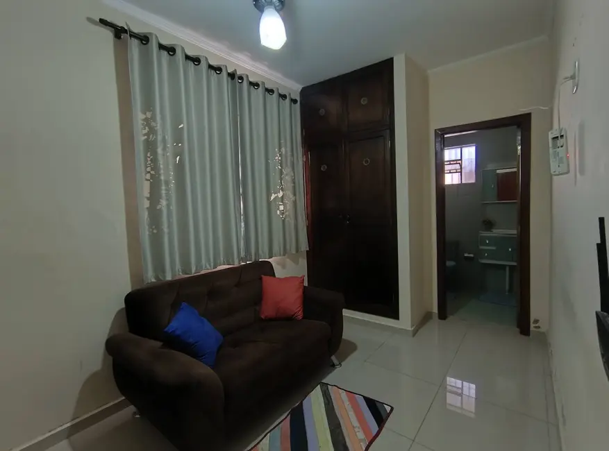 Foto 2 de Casa com 3 quartos à venda, 187m2 em Aparecida - SP