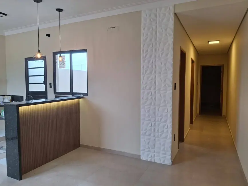 Casa com 2 quartos à venda, 150m2 em São Dimas, Guaratingueta - SP - imagem 2 Foto 2 de Casa com 2 quartos à venda, 150m2 em São Dimas, Guaratingueta - SP