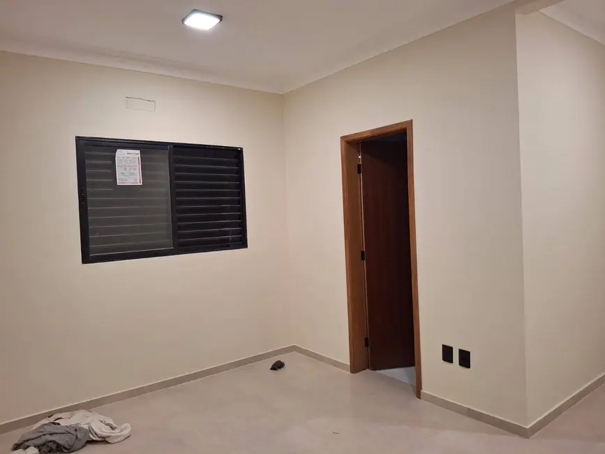 Casa com 2 quartos à venda, 150m2 em São Dimas, Guaratingueta - SP - imagem 5 Foto 5 de Casa com 2 quartos à venda, 150m2 em São Dimas, Guaratingueta - SP