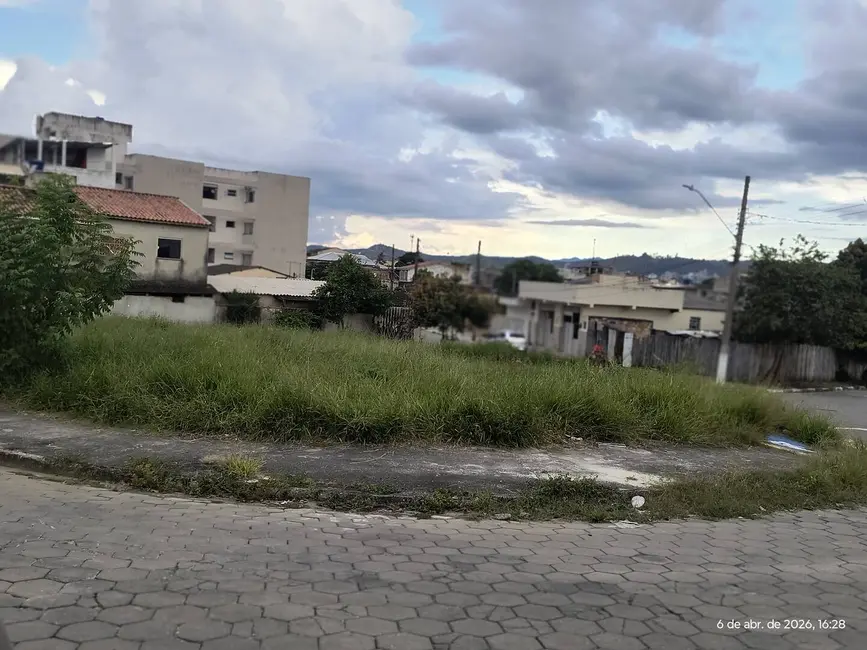 Foto 2 de Terreno / Lote à venda, 527m2 em Potim - SP