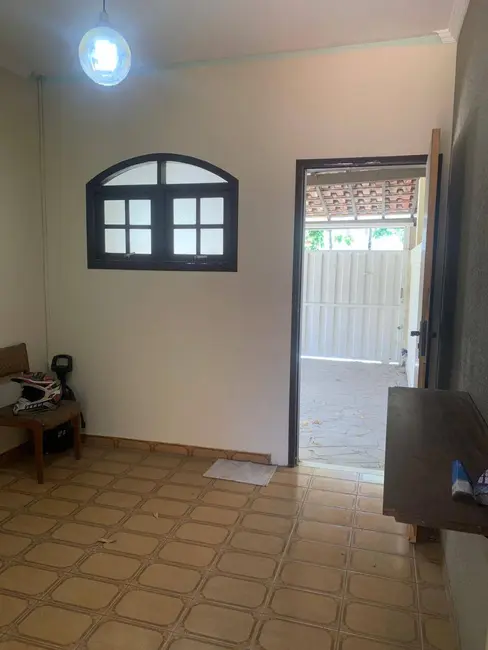 Foto 1 de Casa com 3 quartos à venda, 185m2 em Vila Paraíba, Guaratingueta - SP