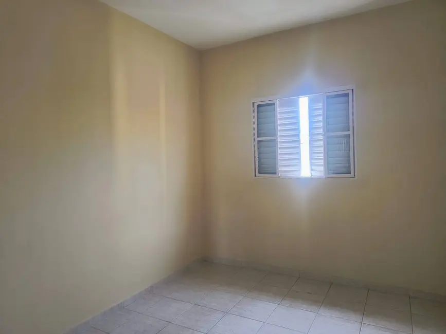 Foto 9 de Apartamento com 2 quartos para alugar, 70m2 em Vila Comendador Rodrigues Alves, Guaratingueta - SP