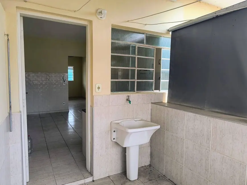 Foto 6 de Apartamento com 2 quartos para alugar, 70m2 em Vila Comendador Rodrigues Alves, Guaratingueta - SP