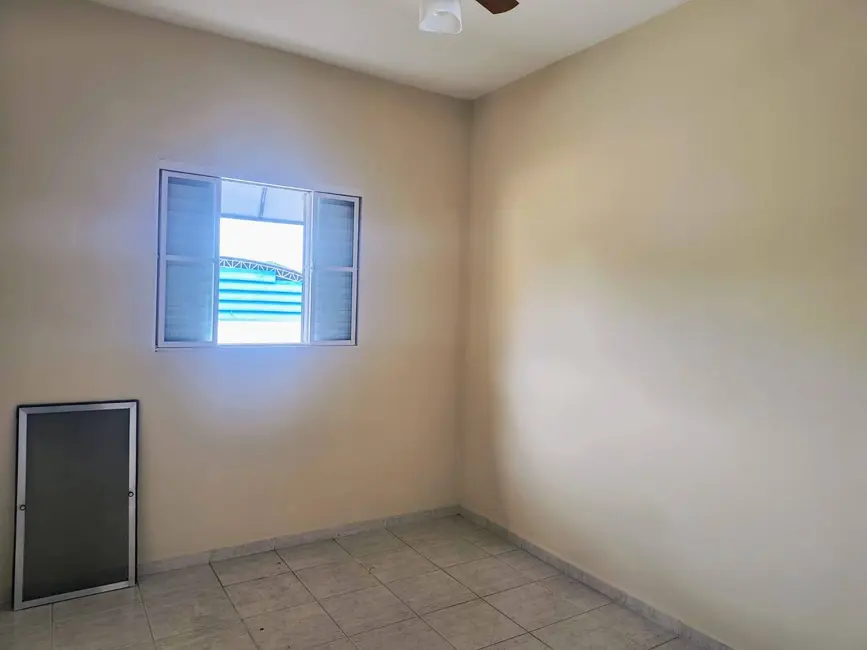 Foto 8 de Apartamento com 2 quartos para alugar, 70m2 em Vila Comendador Rodrigues Alves, Guaratingueta - SP