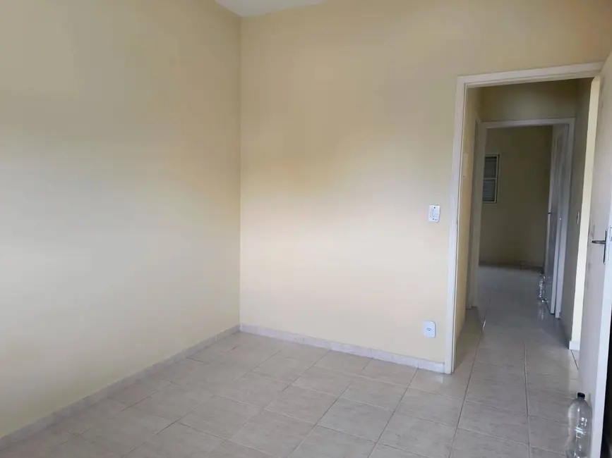 Foto 4 de Apartamento com 2 quartos para alugar, 70m2 em Vila Comendador Rodrigues Alves, Guaratingueta - SP