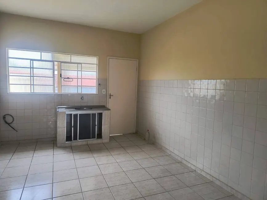 Foto 5 de Apartamento com 2 quartos para alugar, 70m2 em Vila Comendador Rodrigues Alves, Guaratingueta - SP