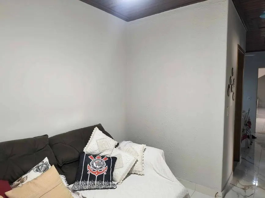 Foto 3 de Casa com 3 quartos à venda, 170m2 em Vila dos Comerciários I, Guaratingueta - SP