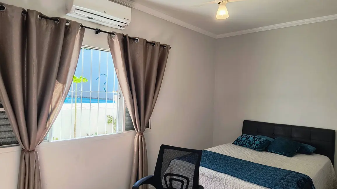 Casa com 3 quartos à venda, 300m2 em Portal das Colinas, Guaratingueta - SP - imagem 6 Foto 6 de Casa com 3 quartos à venda, 300m2 em Portal das Colinas, Guaratingueta - SP