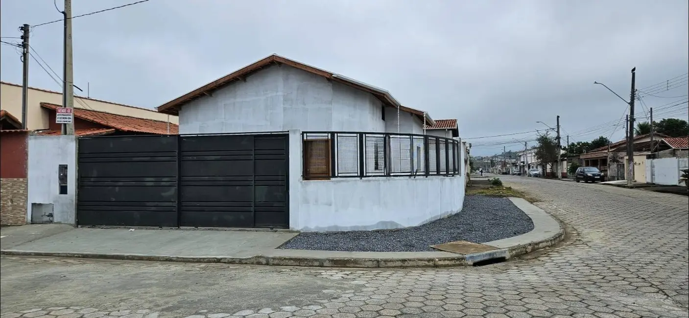 Foto 1 de Casa com 2 quartos à venda, 140m2 em Jardim do Vale, Guaratingueta - SP