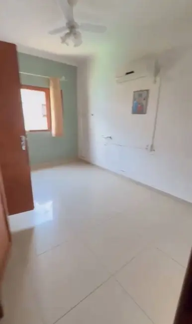 Casa com 3 quartos à venda, 250m2 em Aparecida - SP - imagem 9 Foto 9 de Casa com 3 quartos à venda, 250m2 em Aparecida - SP