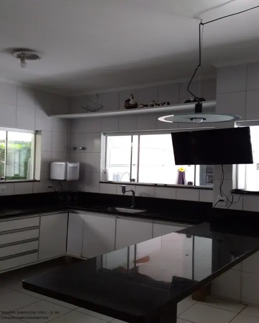 Foto 4 de Casa de Condomínio com 4 quartos à venda, 450m2 em Camacari - BA