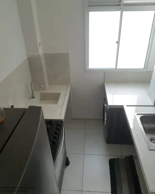 Foto 2 de Apartamento com 2 quartos à venda, 40m2 em Camacari - BA