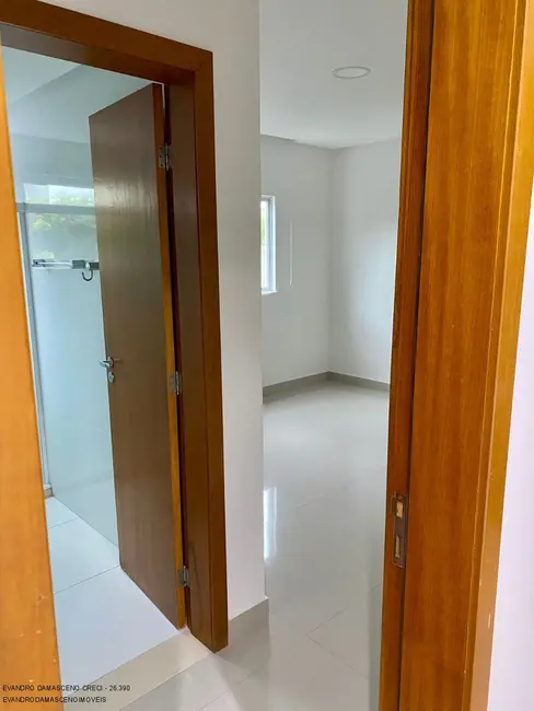 Foto 8 de Casa de Condomínio com 4 quartos à venda, 350m2 em Camacari - BA
