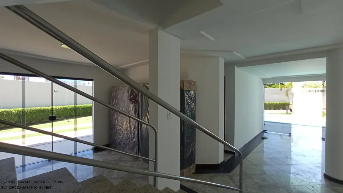 Casa com 4 quartos à venda, 350m2 em Buraquinho, Lauro De Freitas - BA - imagem 2 Foto 2 de Casa com 4 quartos à venda, 350m2 em Buraquinho, Lauro De Freitas - BA