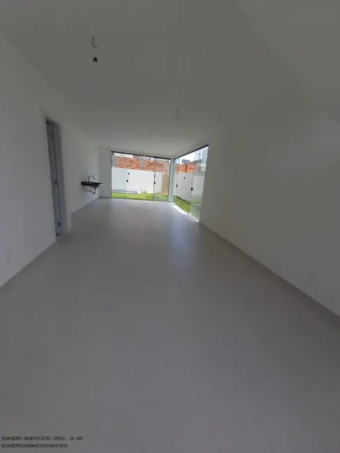 Foto 3 de Casa de Condomínio com 4 quartos à venda, 148m2 em Camacari - BA
