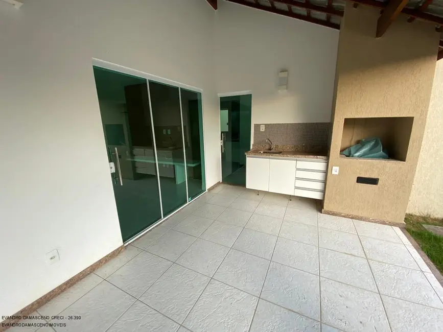 Foto 2 de Casa de Condomínio com 4 quartos à venda, 280m2 em Camacari - BA