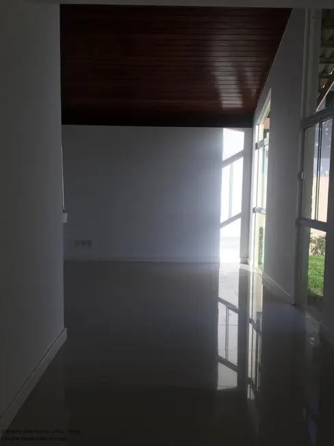Foto 8 de Casa de Condomínio com 4 quartos à venda, 280m2 em Camacari - BA