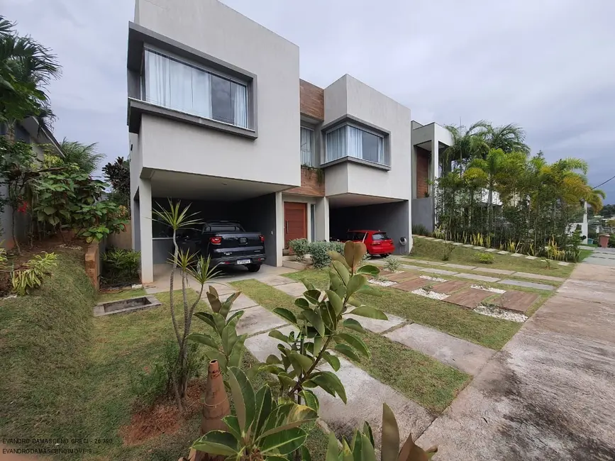 Foto 4 de Casa de Condomínio com 3 quartos à venda, 300m2 em Camacari - BA