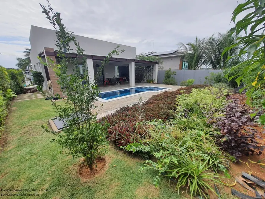 Foto 3 de Casa de Condomínio com 3 quartos à venda, 300m2 em Camacari - BA