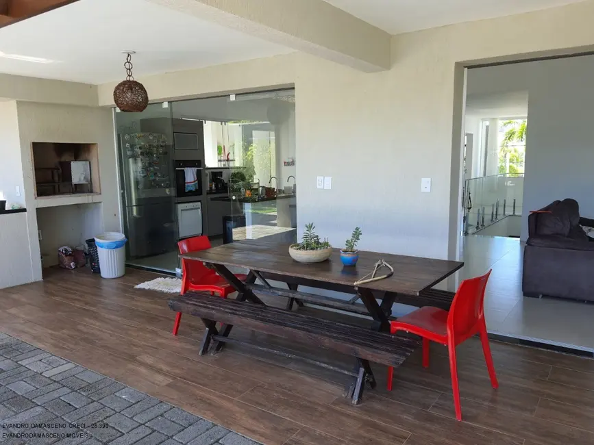 Foto 8 de Casa de Condomínio com 3 quartos à venda, 300m2 em Camacari - BA