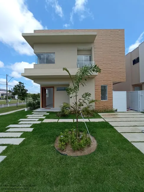Foto 1 de Casa de Condomínio com 4 quartos à venda, 220m2 em Camacari - BA