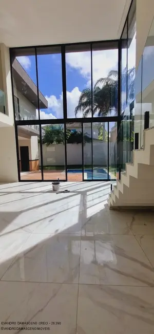 Foto 2 de Casa de Condomínio com 4 quartos à venda, 30m2 em Camacari - BA