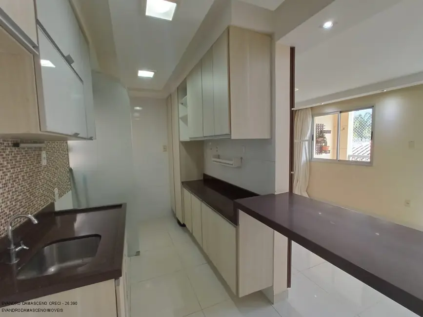 Foto 1 de Apartamento com 3 quartos à venda, 71m2 em Buraquinho, Lauro De Freitas - BA