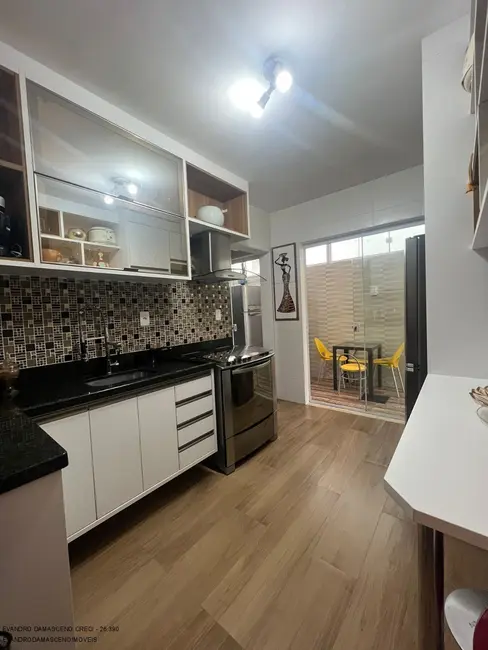 Casa de Condomínio com 4 quartos à venda, 142m2 em Buraquinho, Lauro De Freitas - BA - imagem 5 Foto 5 de Casa de Condomínio com 4 quartos à venda, 142m2 em Buraquinho, Lauro De Freitas - BA