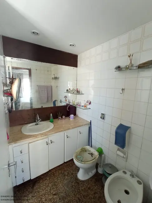 Apartamento com 4 quartos à venda, 110m2 em Candeal, Salvador - BA - imagem 9 Foto 9 de Apartamento com 4 quartos à venda, 110m2 em Candeal, Salvador - BA